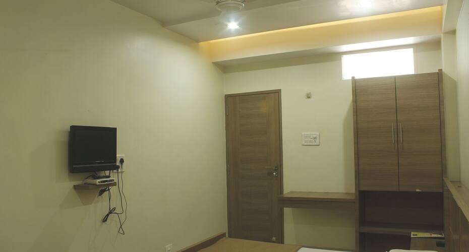 Hotel Shradha, Nashik 5